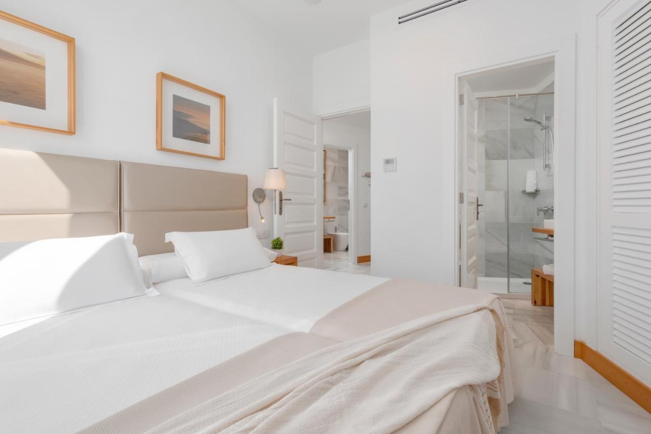 Tower Suites By Upper Luxury Housing - Parque Santiago Playa de las Americas  Exterior photo